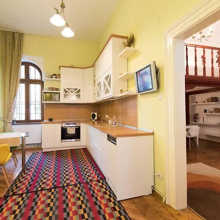 Апартаменти Studio Rhea - Old Town